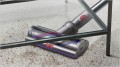 Odkurzacz-DYSON-V15-Detect-lifestyle1.jpg